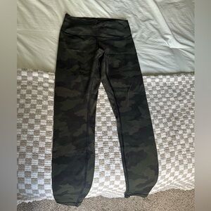 Wunder Under High-Rise Tight 28"
*Full-On Luxtreme